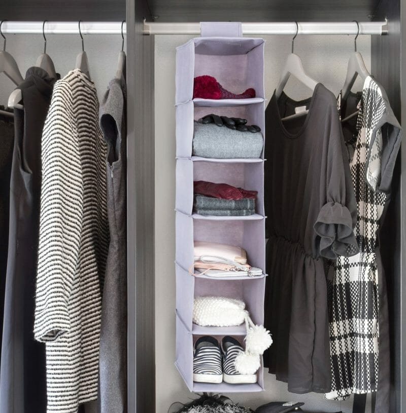 dulap cu interior alb